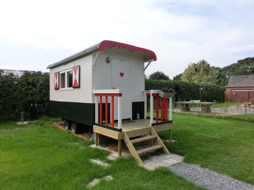 Pipowagen Camping Puur Genieten Bed and Breakfast Someren Kamer foto